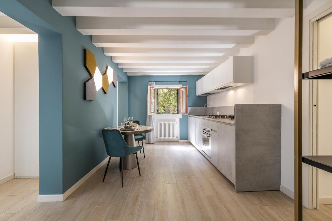 Ca' San Carlo Residence By Wonderful Italy เวนิส ภายนอก รูปภาพ