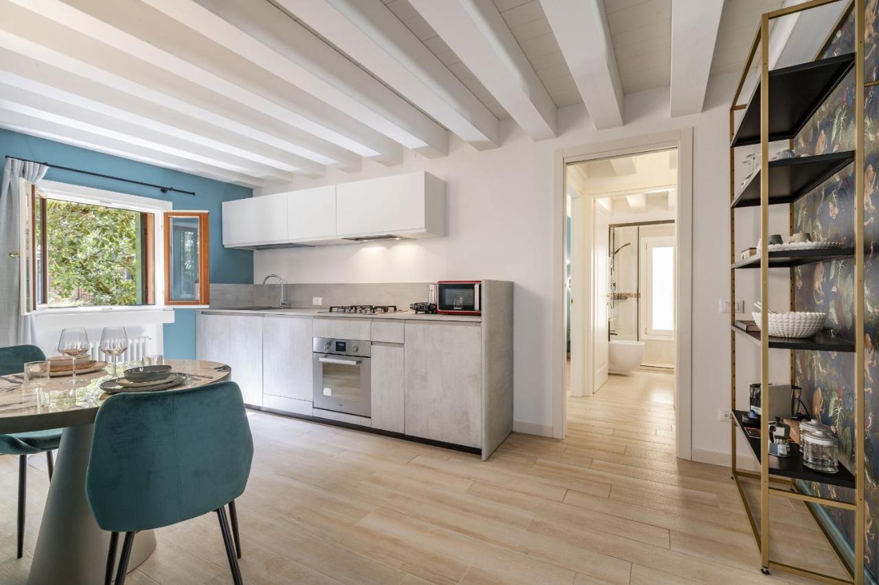 Ca' San Carlo Residence By Wonderful Italy เวนิส ภายนอก รูปภาพ