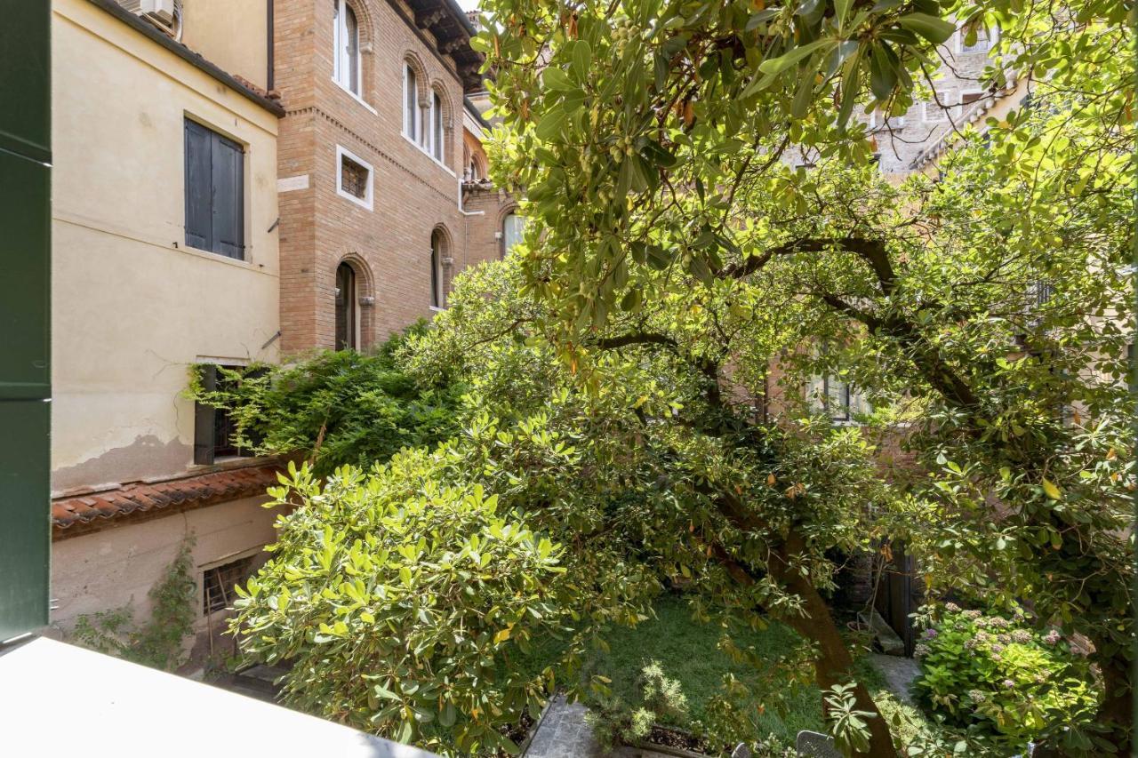Ca' San Carlo Residence By Wonderful Italy เวนิส ภายนอก รูปภาพ