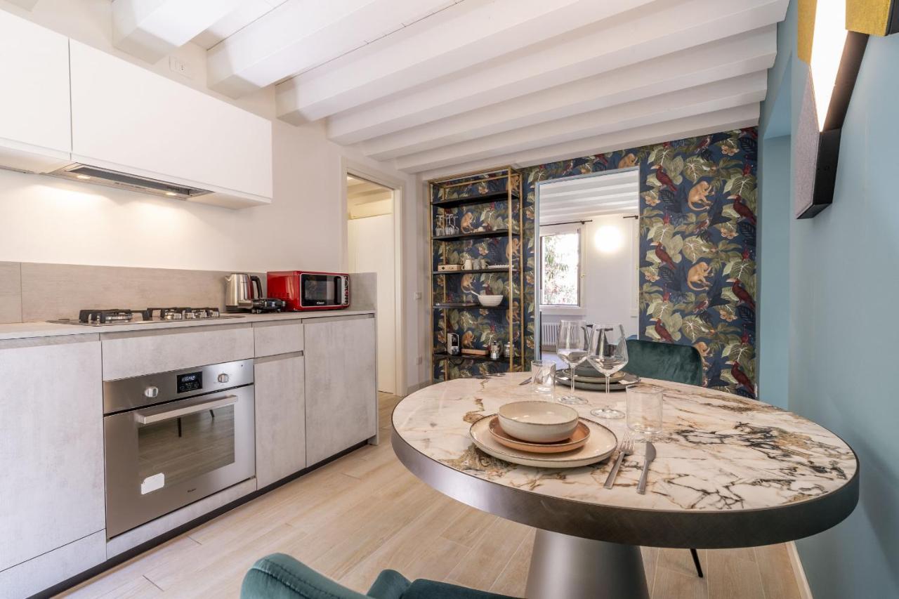 Ca' San Carlo Residence By Wonderful Italy เวนิส ภายนอก รูปภาพ