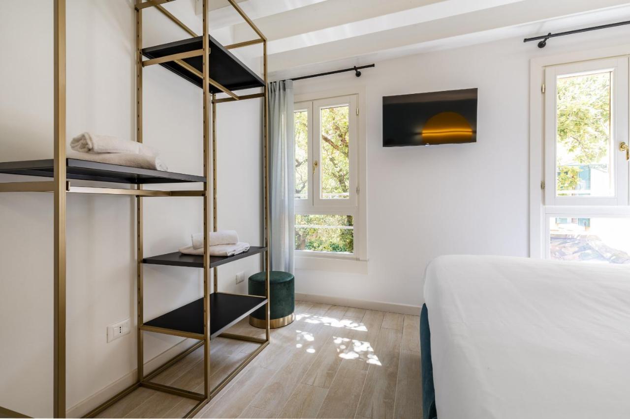 Ca' San Carlo Residence By Wonderful Italy เวนิส ภายนอก รูปภาพ