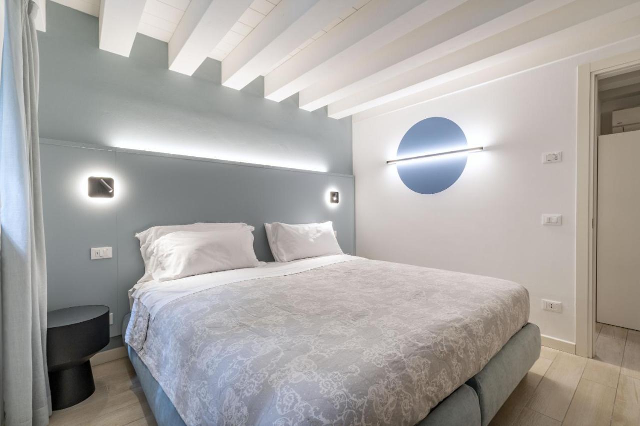 Ca' San Carlo Residence By Wonderful Italy เวนิส ภายนอก รูปภาพ