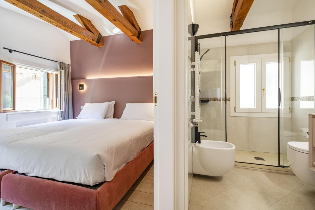 Ca' San Carlo Residence By Wonderful Italy เวนิส ภายนอก รูปภาพ