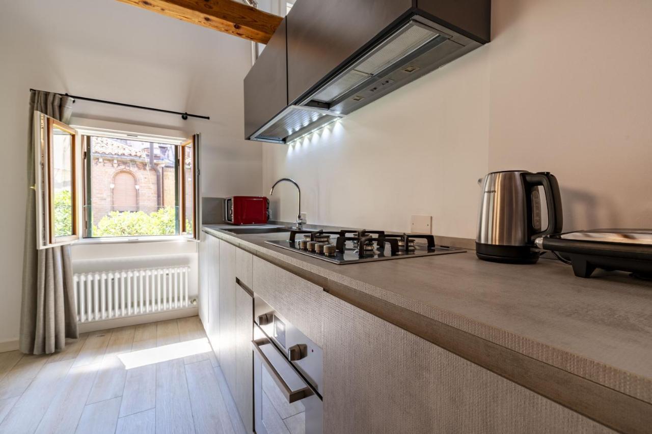 Ca' San Carlo Residence By Wonderful Italy เวนิส ภายนอก รูปภาพ