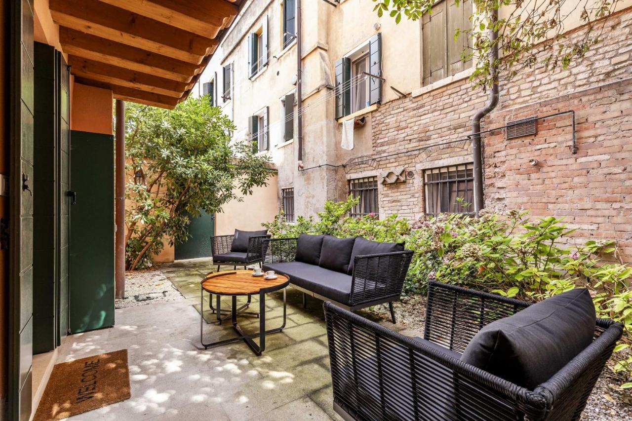 Ca' San Carlo Residence By Wonderful Italy เวนิส ภายนอก รูปภาพ
