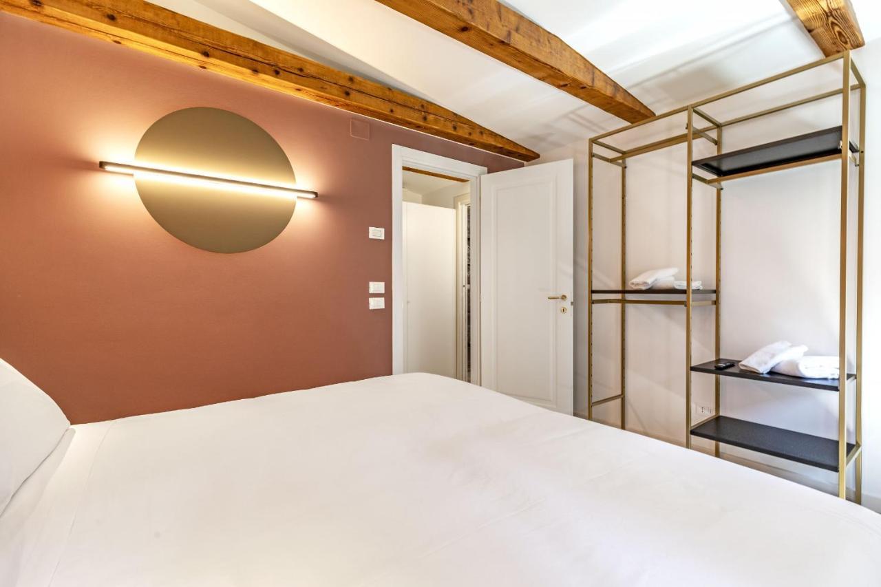 Ca' San Carlo Residence By Wonderful Italy เวนิส ภายนอก รูปภาพ